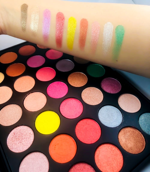 Paleta de sombras de maquillaje