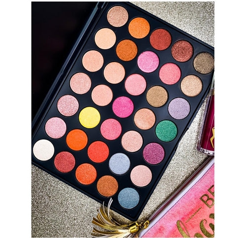 Paleta de sombras de maquillaje